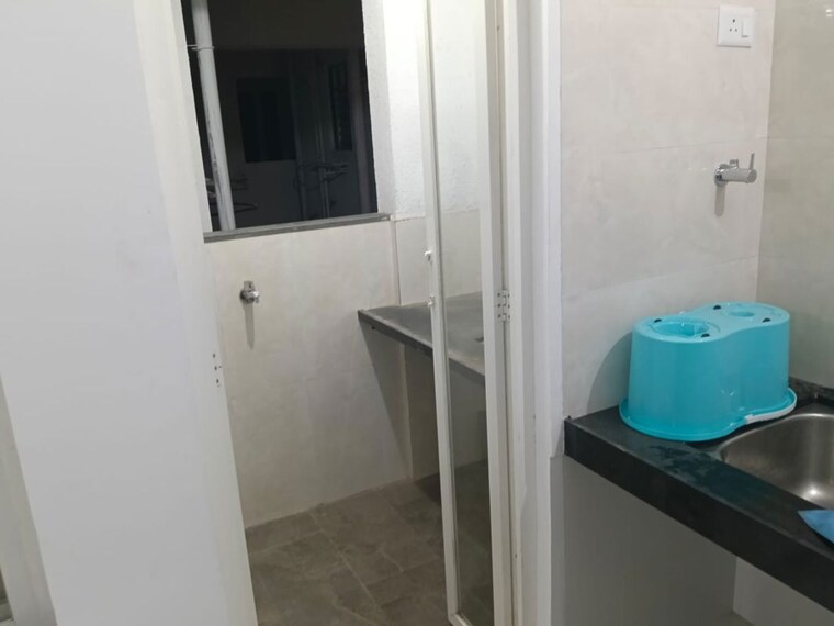 Bathroom, nexus-atrium 2 Bedroom 1000 Sq.Ft. Apartment In Moshi Pune 10414796