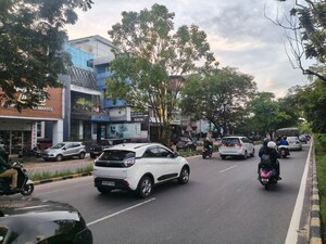 Parking in  Showroom at Chakkaraparambu – for Rent
