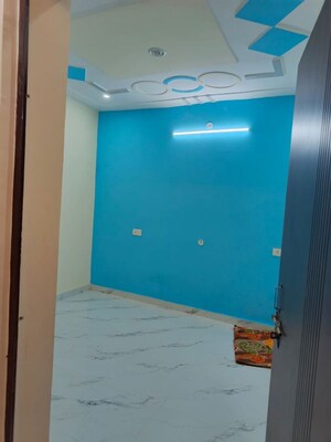 Room in 2 BHK Independent House at Viram Khand – for Rent