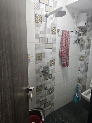 Bathroom in 2.5 BHK Apartment at Vakola – for Rent