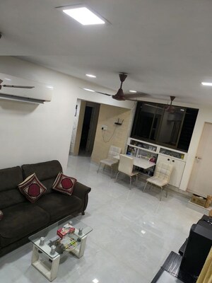 1 BHK Apartment For Rent in Vile Parle West
