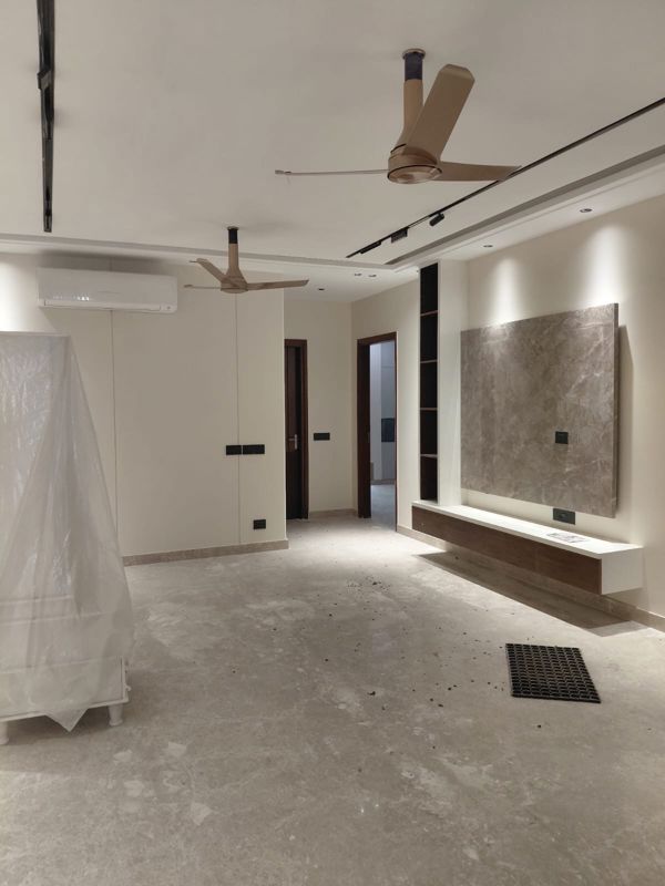 3 BHK + Servant Room Builder Floor For Rent in Kalkaji