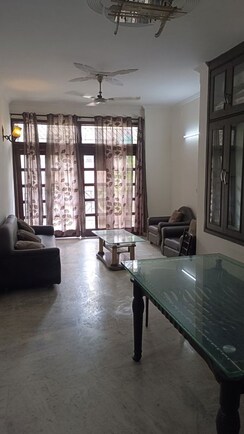 3 BHK + Pooja Room,Study Room Builder Floor For Rent in New Rajinder Nagar
