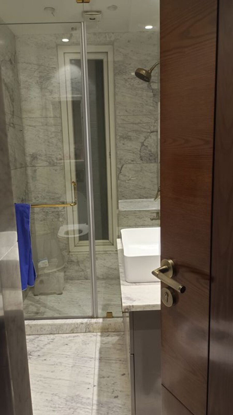 Bathroom, new rajinder nagar 3 Bedroom 1830 Sq.Ft. Builder Floor In New Rajinder Nagar Delhi 10414880