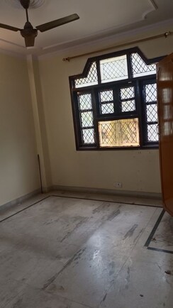 3 BHK + Pooja Room,Servant Room,Study Room,Extra Room Builder Floor For Rent in New Rajinder Nagar