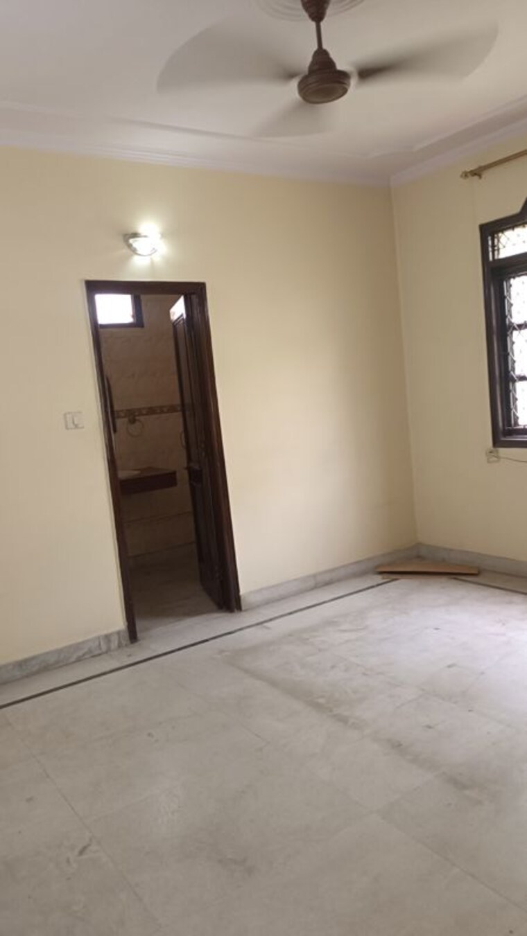 Room, new rajinder nagar 3 Bedroom 1160 Sq.Ft. Builder Floor In New Rajinder Nagar Delhi 10414883