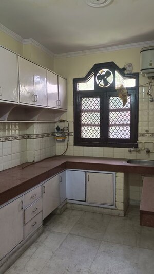 Kitchen in 3 BHK Builder Floor at New Rajinder Nagar – for Rent