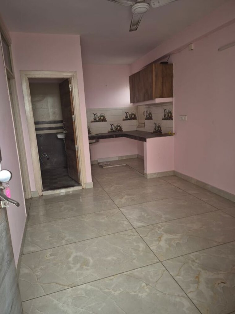 Room, mayur vihar 1.5 Bedroom 450 Sq.Ft. Builder Floor In Mayur Vihar Delhi 10414895