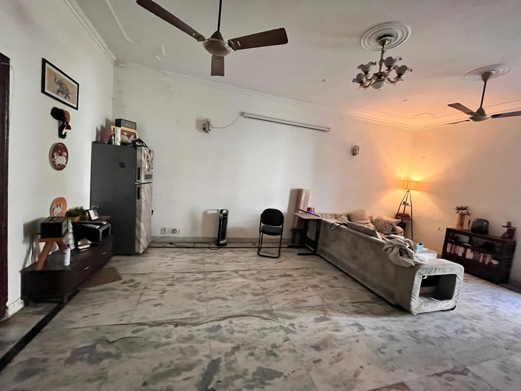 2 BHK + Pooja Room Builder Floor For Rent in Suncity