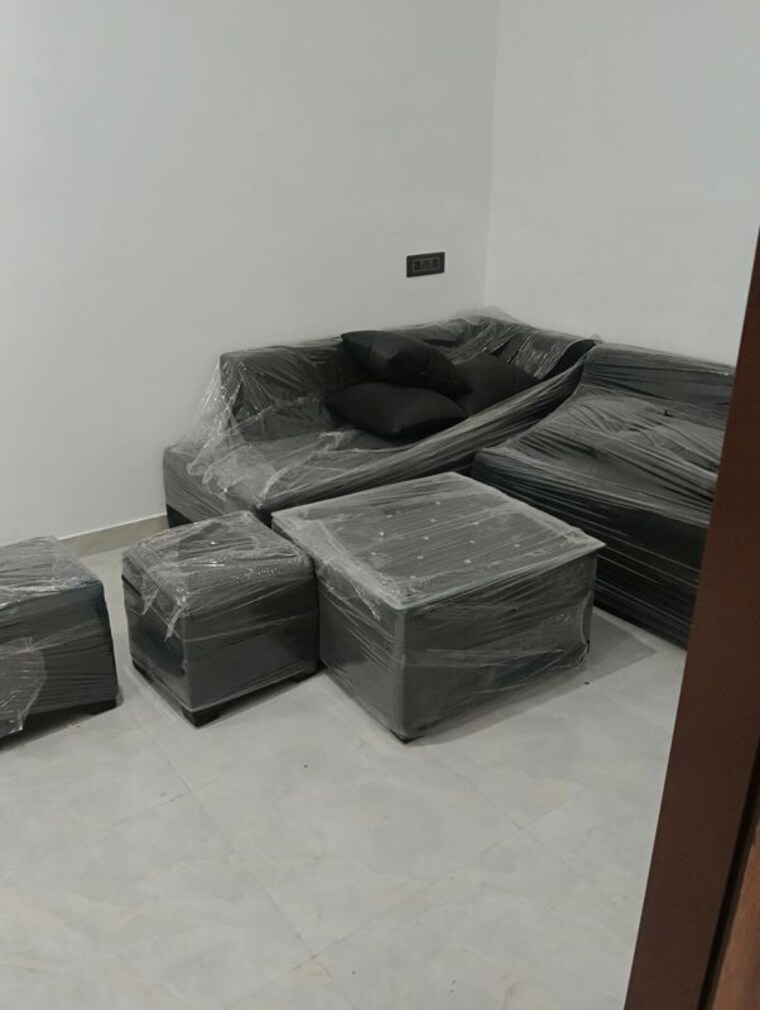 Living Room, suncity 1 Bedroom 280 Sq.Yd. Builder Floor In Suncity Gurgaon 10414934