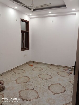 Room in 2 BHK Builder Floor at Panchsheel Vihar – for Sale