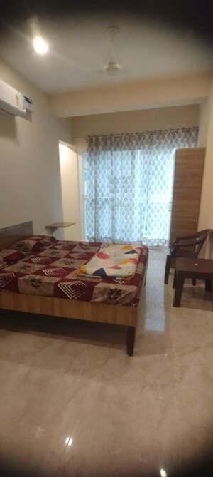 1 RK Builder Floor For Rent in Suncity