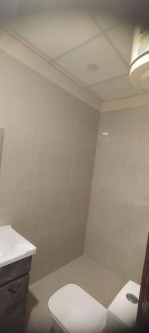 Room in 1 RK Builder Floor at Suncity – for Rent