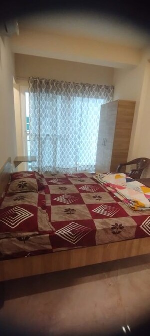 Bedroom in 1 RK Builder Floor at Suncity – for Rent