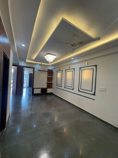 4 BHK + Pooja Room,Servant Room,Study Room,Extra Room Apartment For Rent in Logix Blossom County