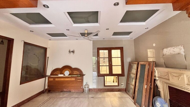 Kitchen, hauz khas enclave 4 Bedroom 512 Sq.Ft. Builder Floor In Hauz Khas Enclave Delhi 10153833