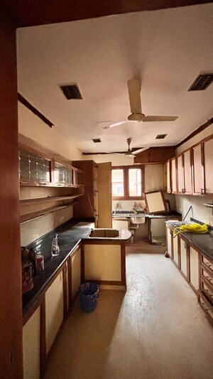 Kitchen in 4 BHK Builder Floor at Hauz Khas Enclave – for Rent