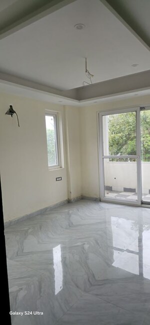 Room in 6+ BHK Villa at Sector 99 – for Sale
