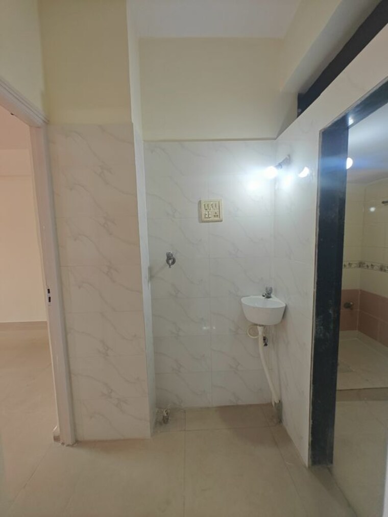 Bathroom, nerul 2 Bedroom 1100 Sq.Ft. Apartment In Nerul Navi Mumbai 10414993