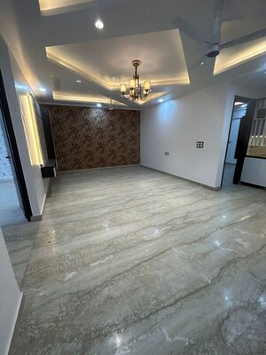 Room in 3.5 BHK Apartment at Prateek The Royal Cliff, Sain Vihar – for Sale