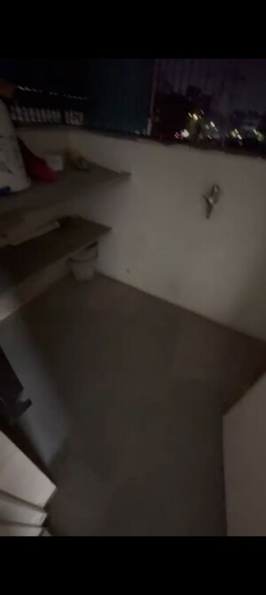 Furnished Amenities in 2 BHK Apartment at Ellisbridge – for Sale