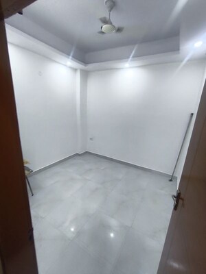 Room in 2 BHK Builder Floor at Harsha City Mall, Shakti Khand 2 – for Rent