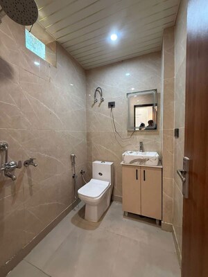 Bathroom in 2 BHK Builder Floor at APS Apartment, Indrapuram – for Rent