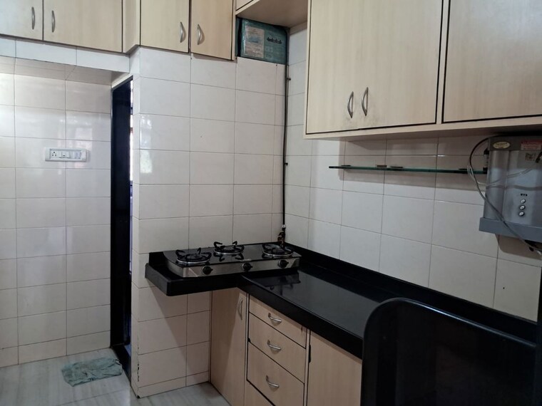 Kitchen, eff-jumbo-darshan-chs 1.5 Bedroom 575 Sq.Ft. Apartment In Andheri East Mumbai 10415072