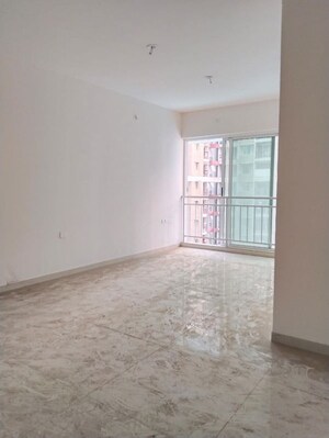 Room in 2 BHK Apartment at Marathon Nexzone Antilia, New Panvel – for Rent