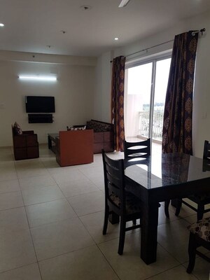 Team Area in 3 BHK Apartment at Preet Colony – for Rent