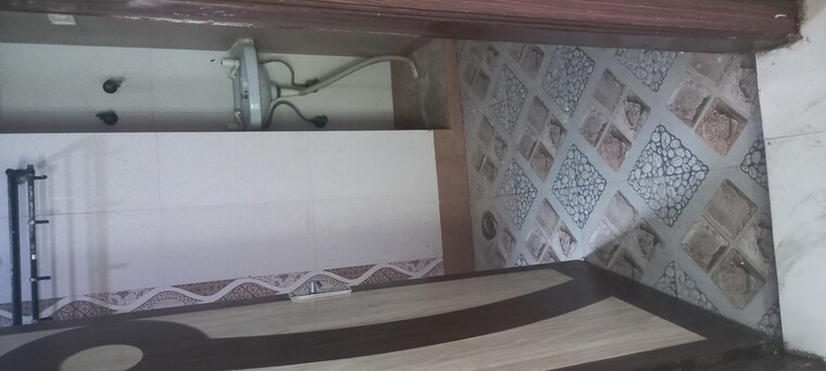 Washroom, ip extension 3 Bedroom 1400 Sq.Ft. Apartment In Ip Extension Delhi 10415110