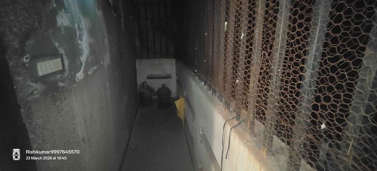Bathroom, malviya nagar 2 Bedroom 75 Sq.Yd. Builder Floor In Malviya Nagar Delhi 10414428