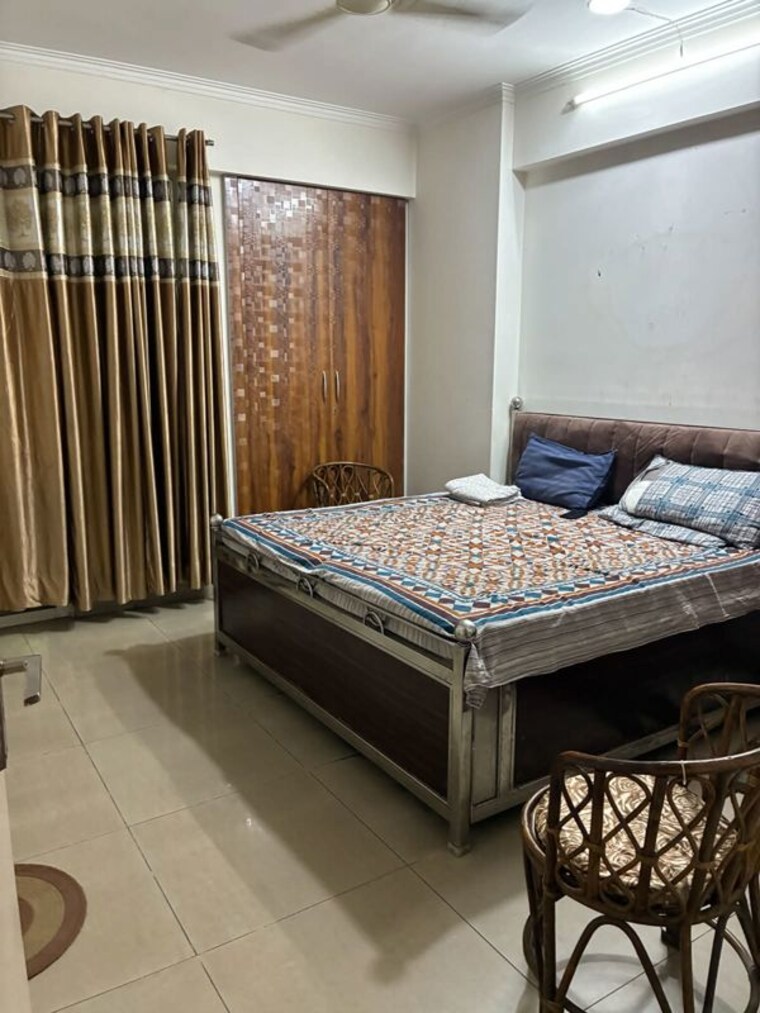 Bedroom, gaur-city-2-sanskriti-vihar 3.5 Bedroom 1470 Sq.Ft. Apartment In Sector 16c Greater Noida Greater Noida 10415154