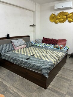 3.5 BHK + Study Room Apartment For Sale in Gaur City 2 - Sanskriti Vihar