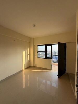 Room in 2 BHK Apartment at Ansal Crown Heights, Sector 80 – for Rent