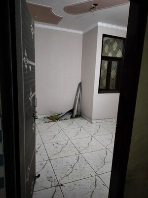 Bathroom in 3 BHK Builder Floor at Uttam Nagar – for Rent