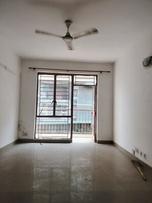 Room in 1 BHK Apartment at Vasant Kunj – for Sale