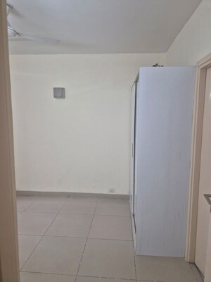 Room in 1 RK Apartment at Mahindra Aura, Sector 110a – for Rent