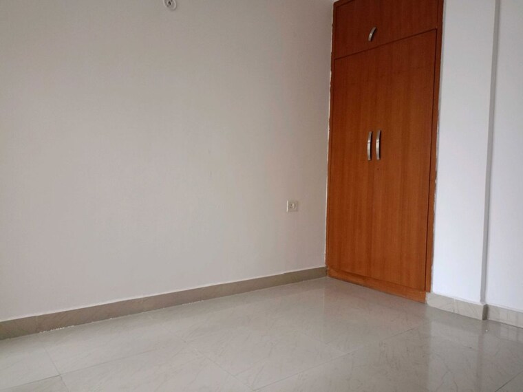 Room, amrapali-zodiac 2 Bedroom 950 Sq.Ft. Apartment In Sector 120 Noida 10414951