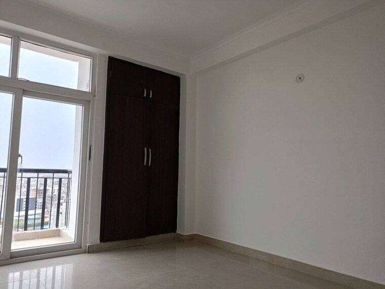 Room, amrapali-zodiac 2 Bedroom 950 Sq.Ft. Apartment In Sector 120 Noida 10414951