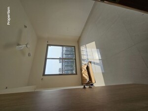 Room in 3 BHK Apartment at Lodha Bellagio, Powai – for Rent