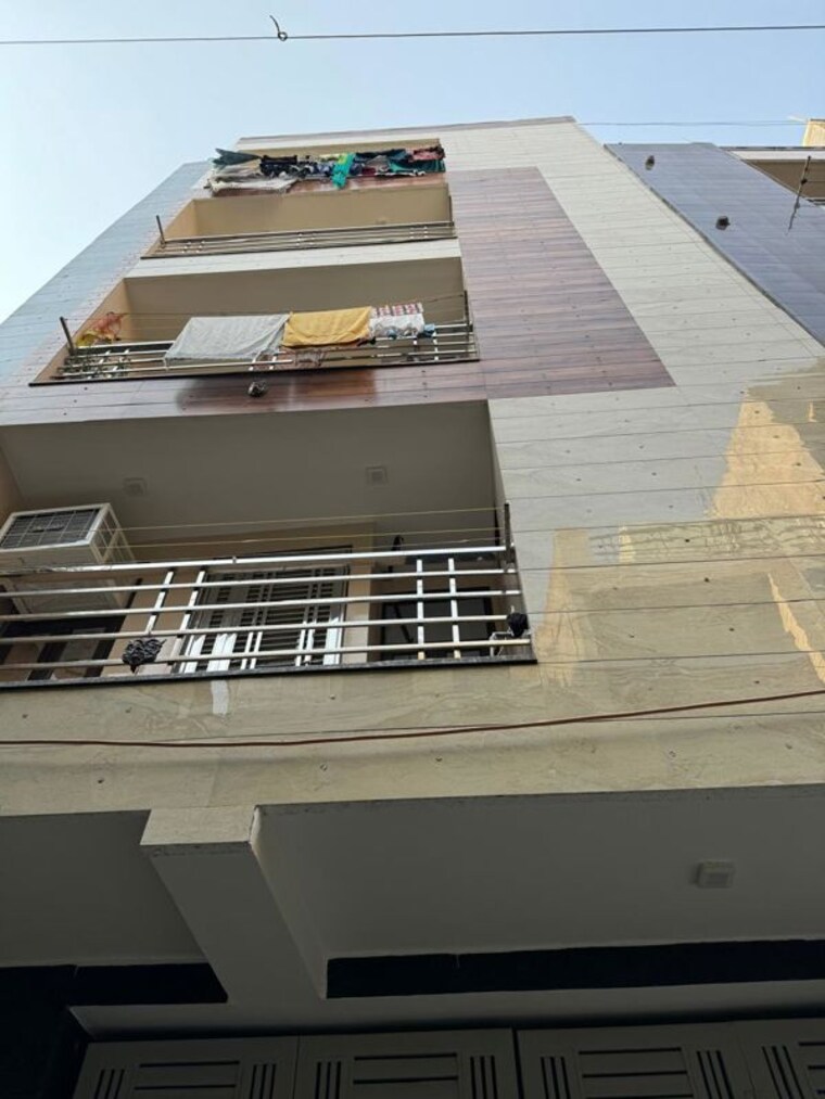 Exterior View, dwarka mor 3 Bedroom 1000 Sq.Ft. Builder Floor In Dwarka Mor Delhi 10415254