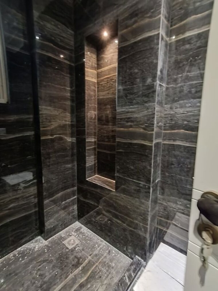Bathroom, janakpuri 3 Bedroom 1800 Sq.Ft. Builder Floor In Janakpuri Delhi 10415257