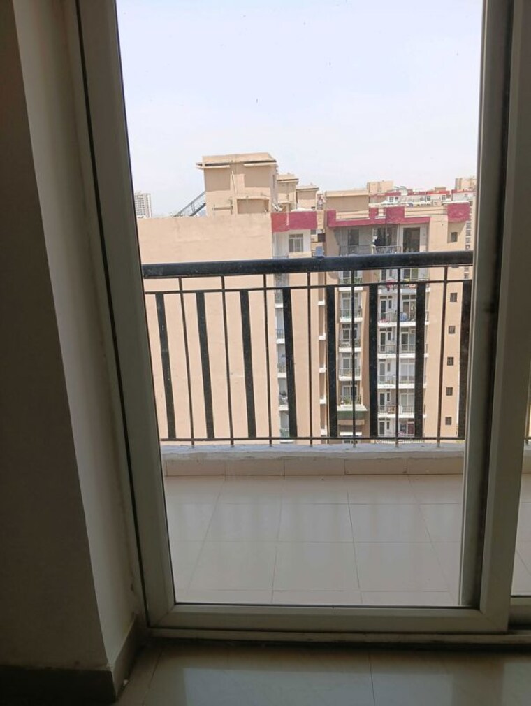 Balcony, amrapali-zodiac 2.5 Bedroom 1075 Sq.Ft. Apartment In Sector 120 Noida 10415259
