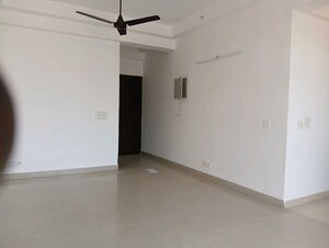 Room in 2.5 BHK Apartment at Amrapali Zodiac, Sector 120 – for Sale
