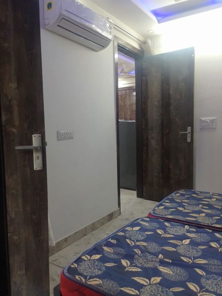 Bedroom, dwarka mor 3 Bedroom 1200 Sq.Ft. Builder Floor In Dwarka Mor Delhi 10415266