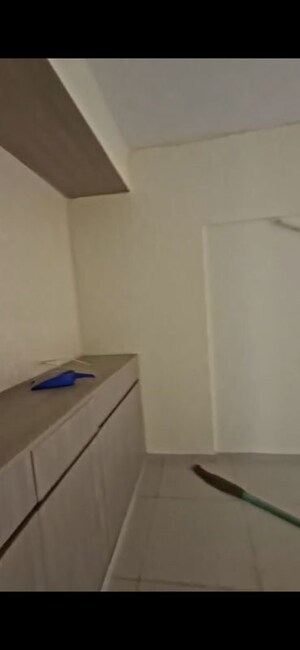 Furnished Amenities in 3 BHK Apartment at BPTP Discovery Park, Sector 80 – for Rent
