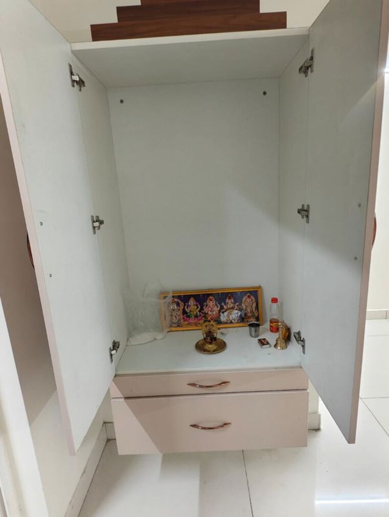 Bathroom, mahaveer-celesse 3 Bedroom 1500 Sq.Ft. Apartment In Hunasamaranahalli Bangalore 10415280