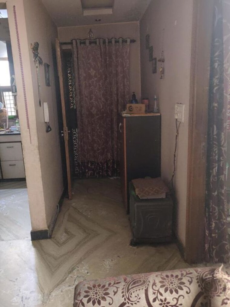 Bathroom, dwarka mor 2.5 Bedroom 890 Sq.Ft. Builder Floor In Dwarka Mor Delhi 10415281