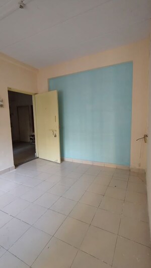 Room in 1 BHK Apartment at Ulwe Sector 19 – for Rent